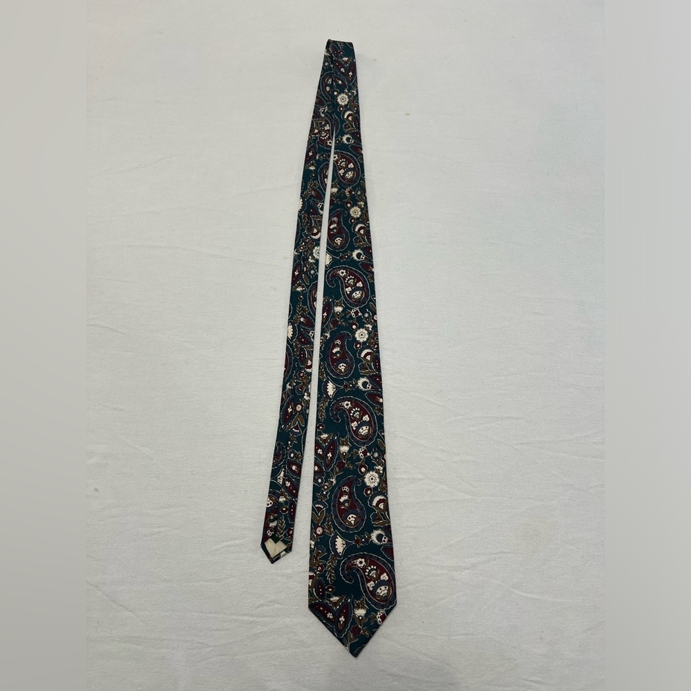 Tom James Paisley Neck Tie